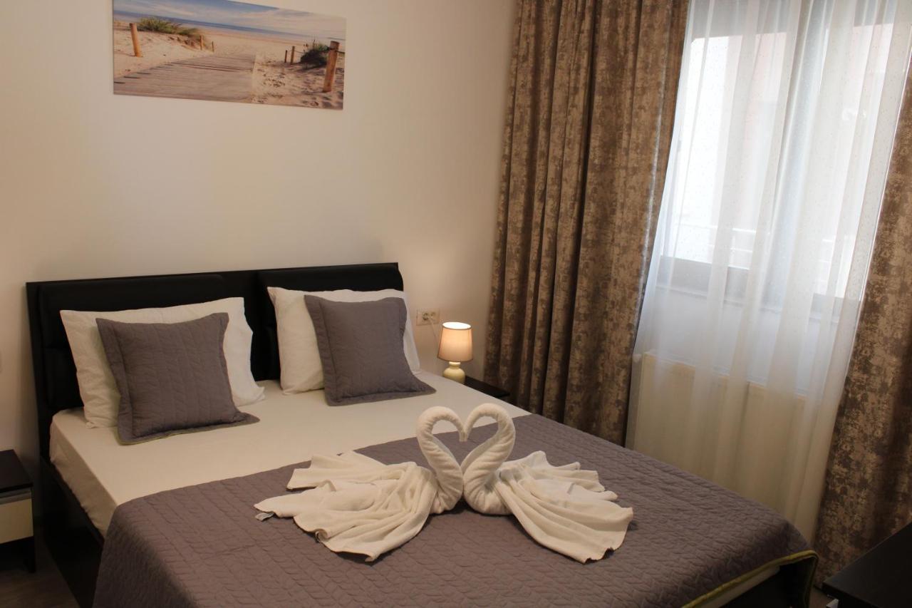 Bluewaves Apartment Mamaia Nord Navodari Exterior photo