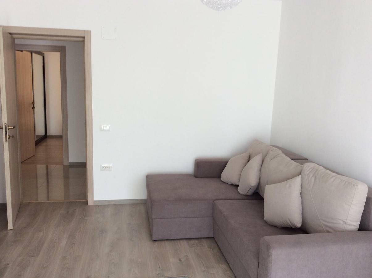 Bluewaves Apartment Mamaia Nord Navodari Exterior photo